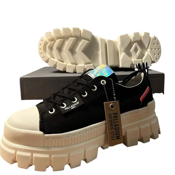 Palladium Black and White REVOLT LO TX | Size 8.5 M runs 1/2 larger | New in Box - Picture 7 of 14